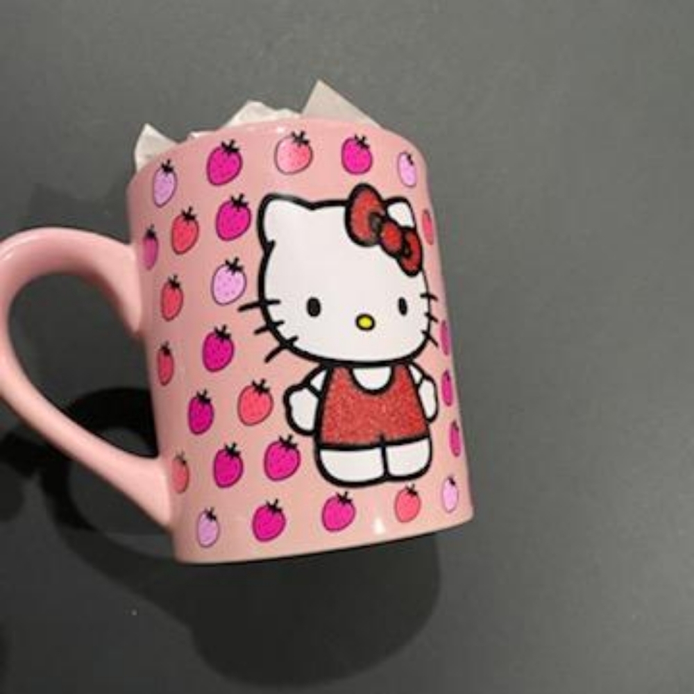 Hello kitty mug